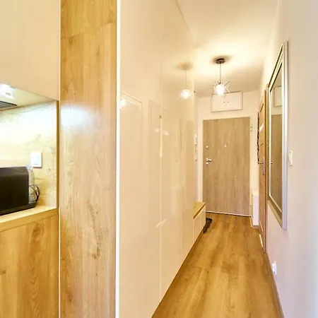 Laguna 44 ポラニツァ・ズドゥルイ