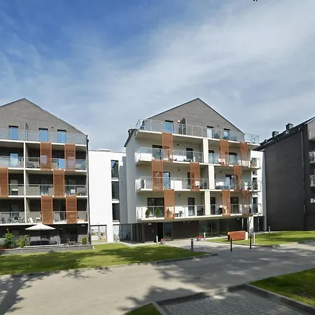 Laguna 44 * ポラニツァ・ズドゥルイ